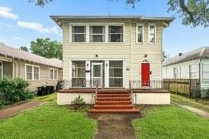 featured image of 2412 State St