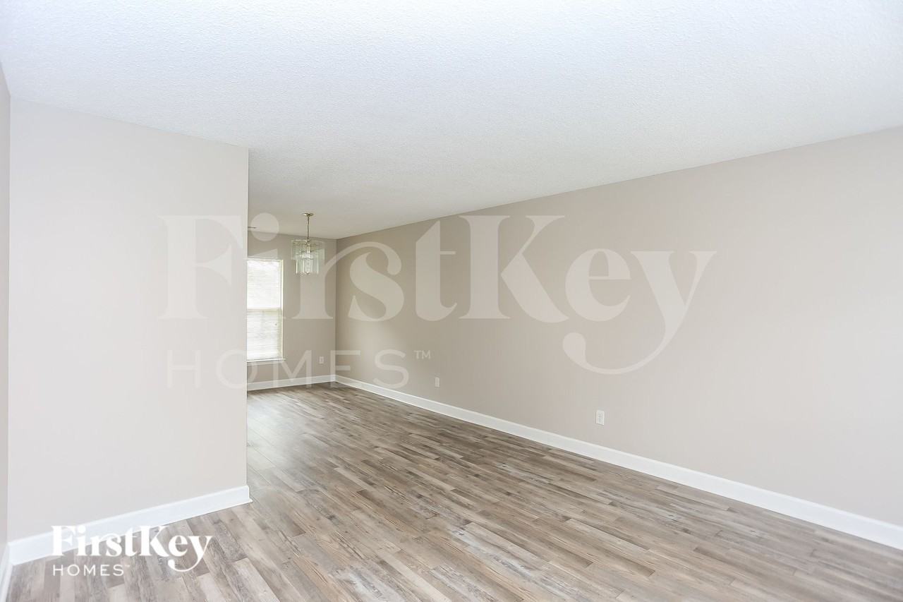 2077 Chapel Creek Rd Sw - Photo 4 of 15