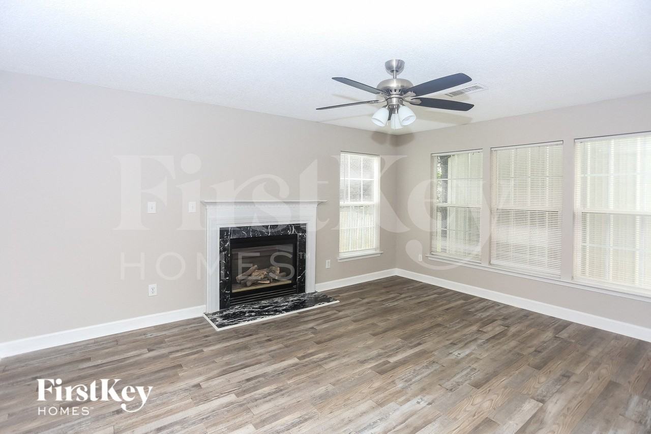 2077 Chapel Creek Rd Sw - Photo 7 of 15