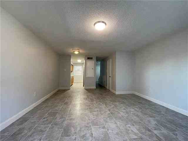 3636 Delaware Ave #B - Photo 4 of 11