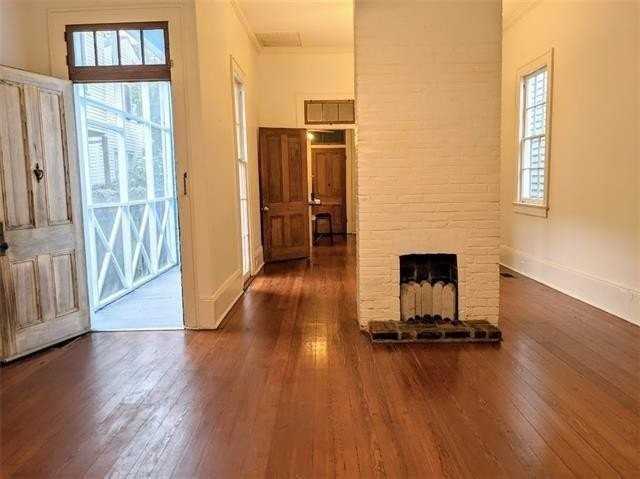 1212 General Pershing St - Photo 3 of 19