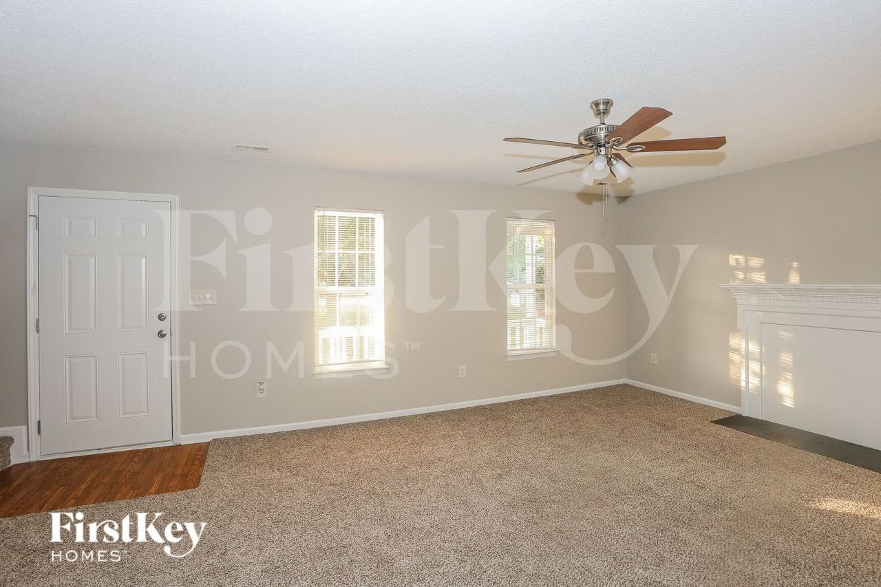 12710 Bravington Rd - Photo 5 of 15