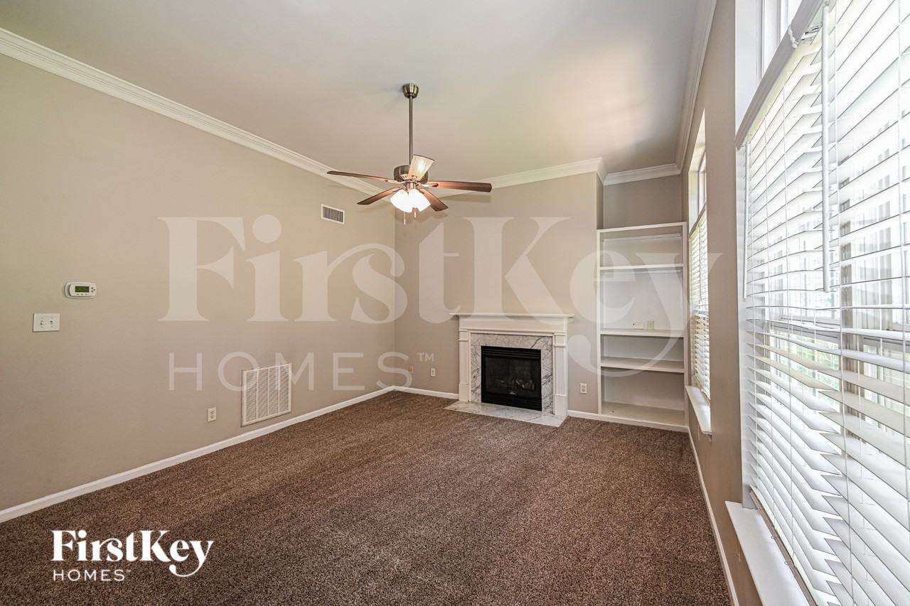 6015 Forest Pond Dr - Photo 2 of 16