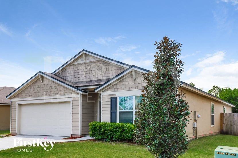 3854 Falcon Crest Dr - Photo 3 of 15