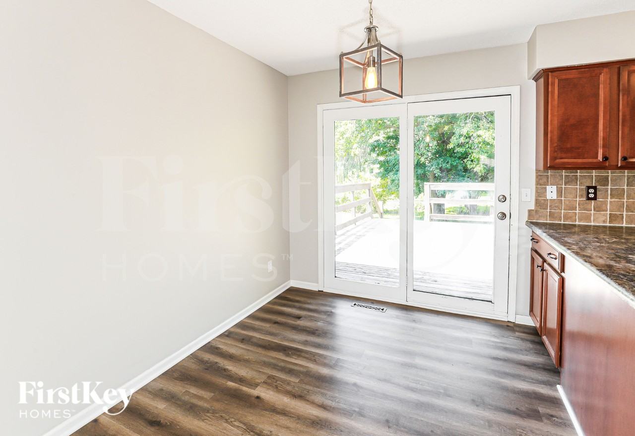 706 Sw Merritt St - Photo 4 of 16