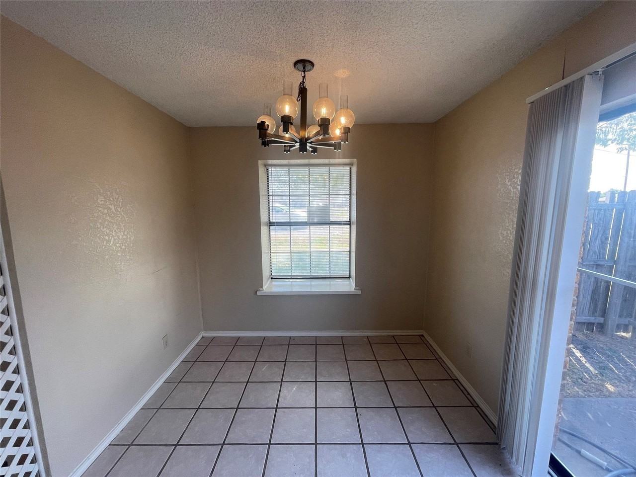 2709 Stanford St #A - Photo 6 of 6