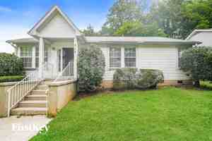 featured image of 812 Silver Ct