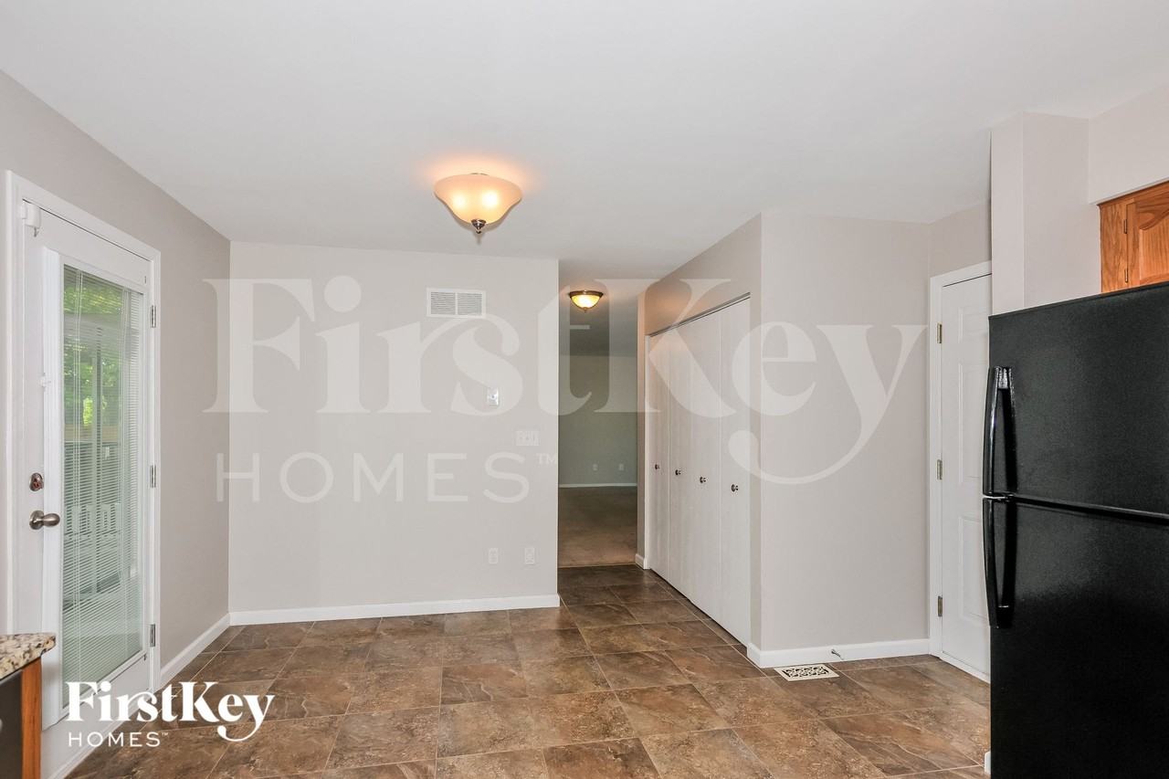 78 Fawn Oaks Dr - Photo 5 of 15