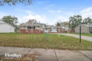 6S124 Lakewood Dr - Photo 1 of 1