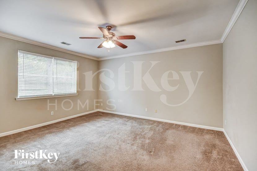 657 Village Crest Cir - Photo 7 of 16