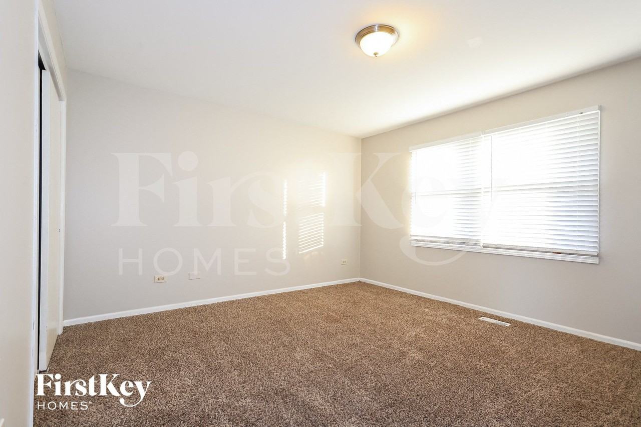 6504 Jack Rogers Ln - Photo 6 of 15