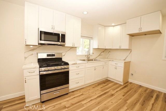 11272 Herrick Ave - Photo 5 of 8