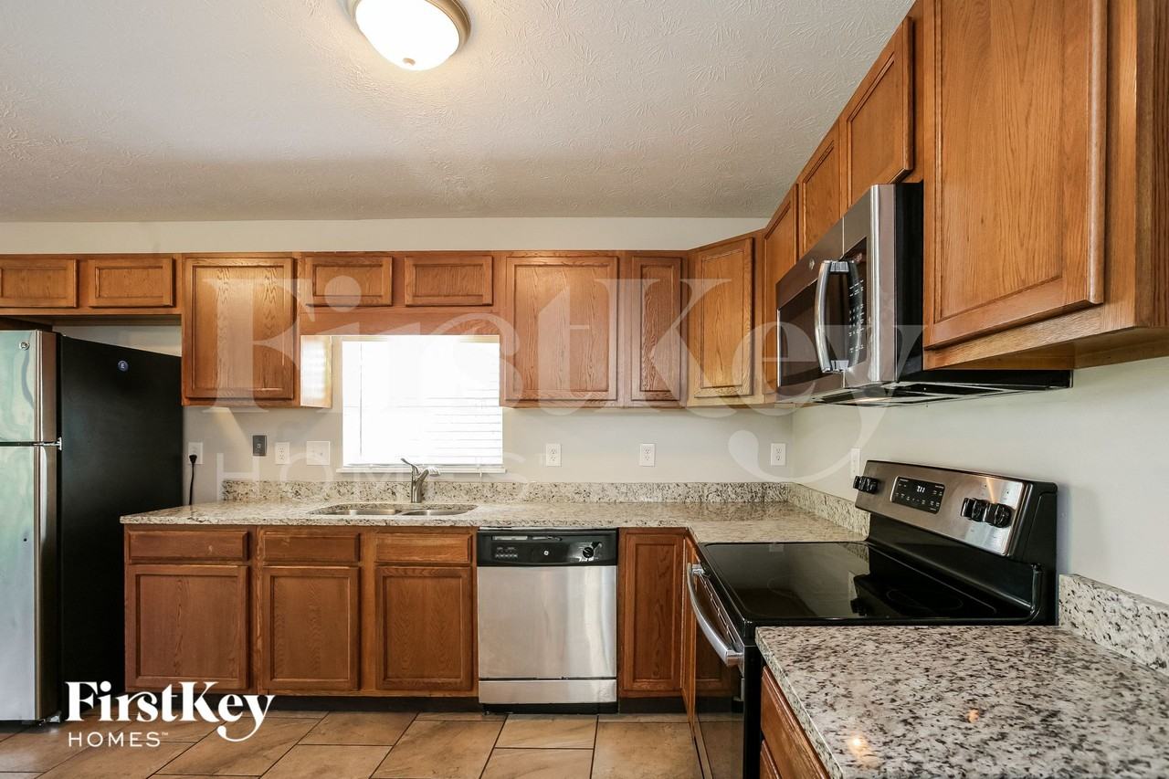 6372 Faith Cir - Photo 5 of 15