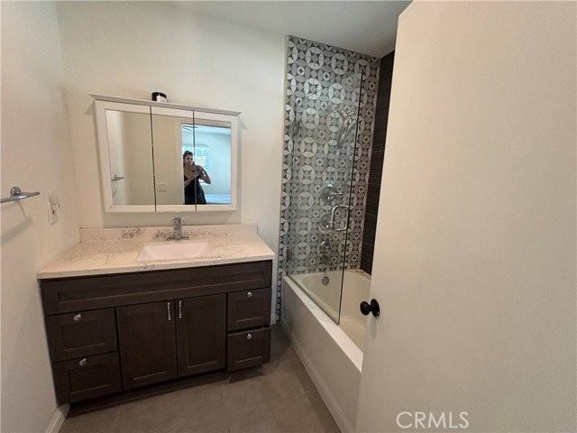6529 Aura Ave - Photo 6 of 8