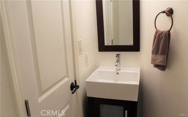 6840 Whitman Ave - Photo 3 of 8
