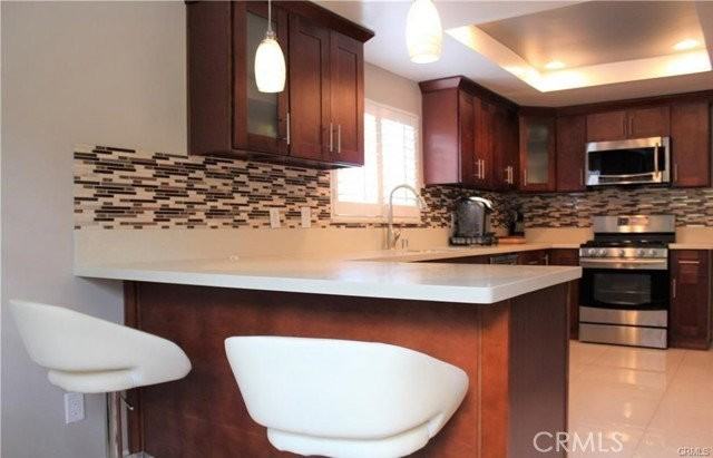 6840 Whitman Ave - Photo 6 of 8