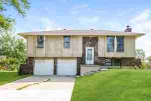 featured image of 619 Zay Dr