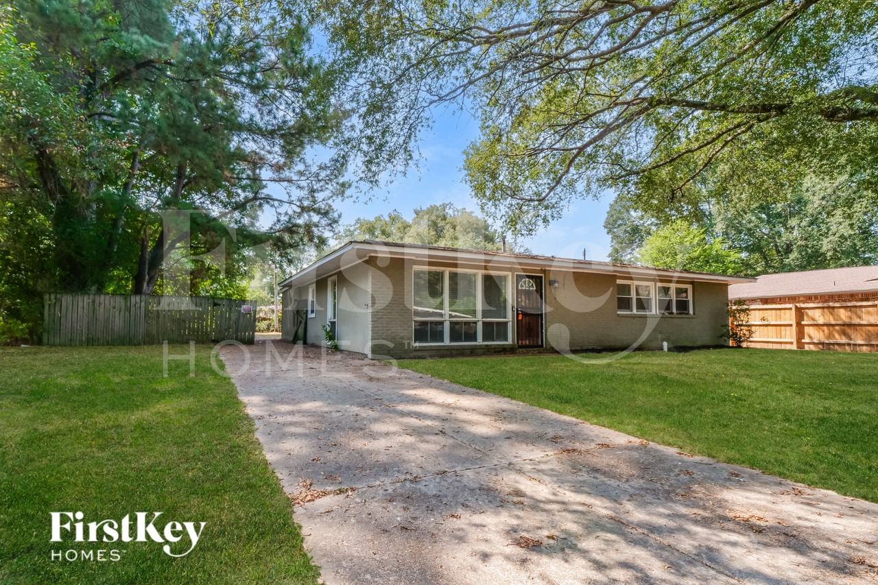 5183 Warfield Dr - Photo 2 of 16
