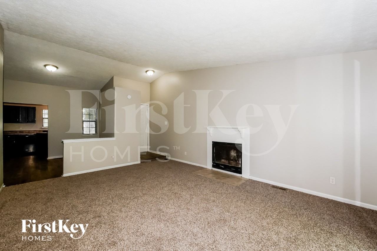 5064 Parterra Ct - Photo 3 of 16