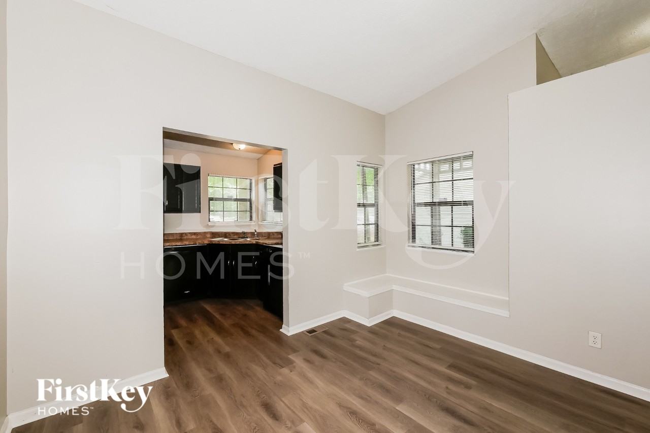 5064 Parterra Ct - Photo 7 of 16