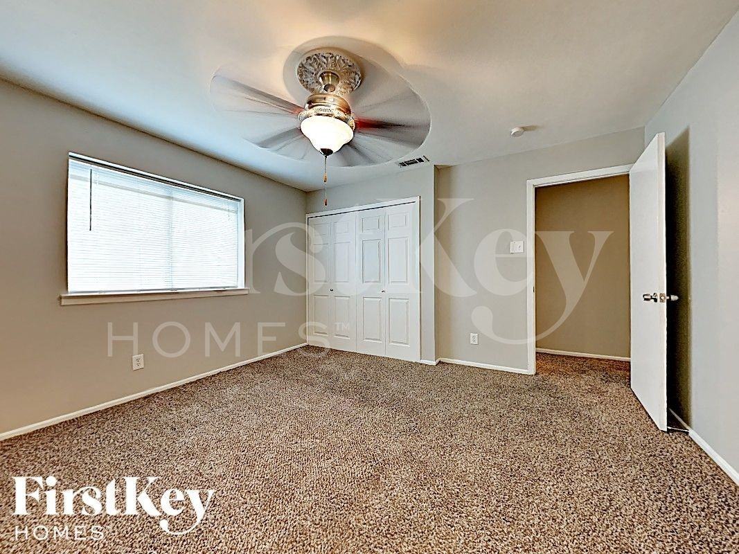 4639 Nettleton Dr - Photo 7 of 13