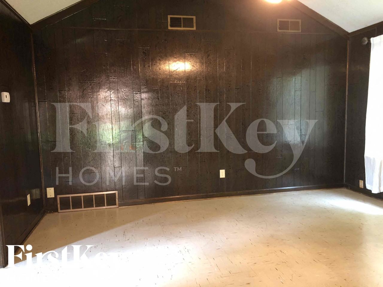 4335 Sunnyslope Dr - Photo 3 of 10