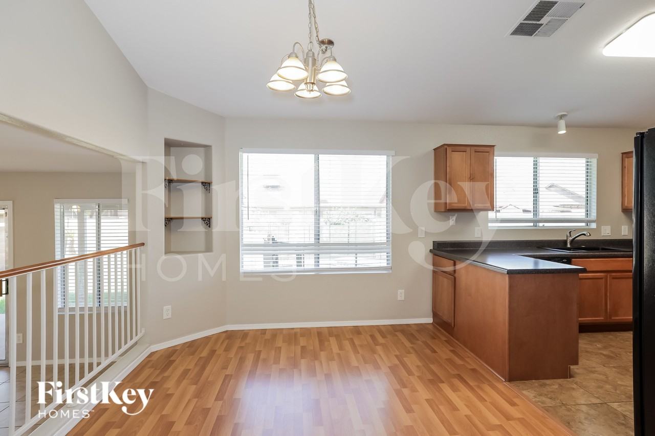 4112 W Whispering Wind Dr - Photo 6 of 16