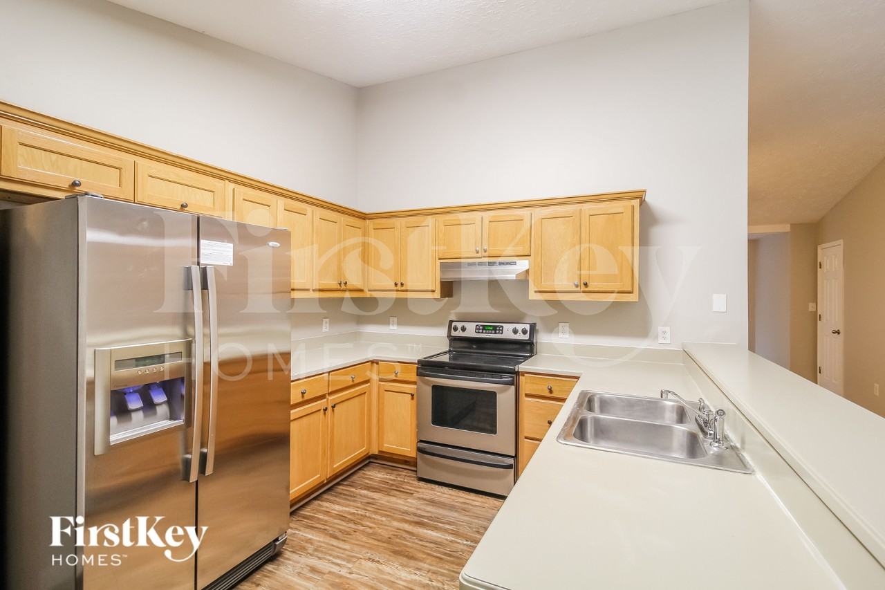 3558 Wesley Dr - Photo 5 of 16