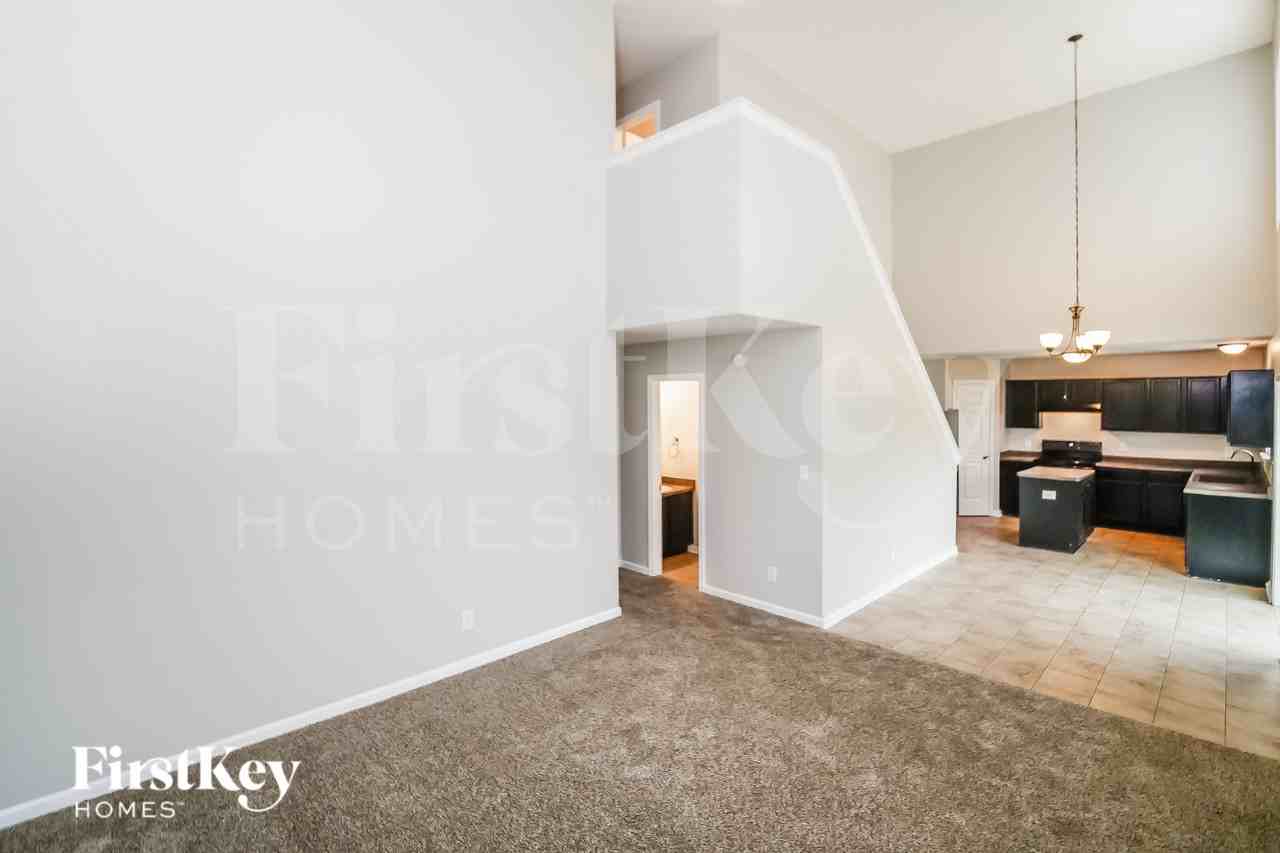 3119 Hemlock Way - Photo 7 of 16