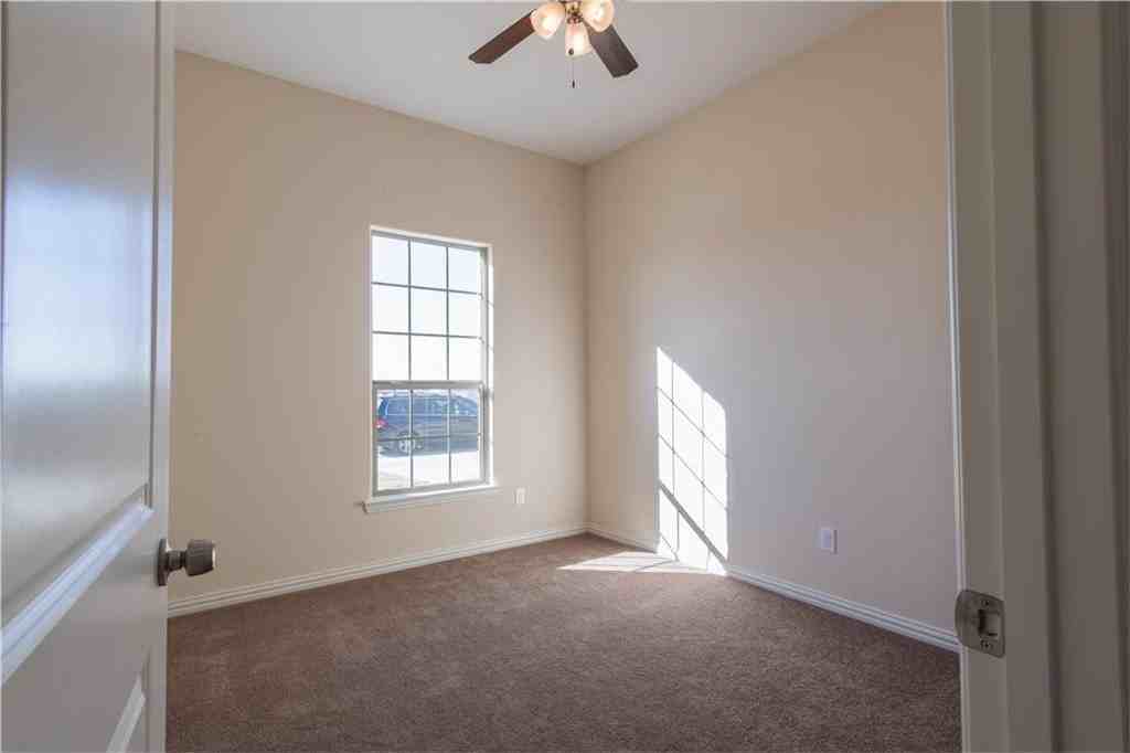 4004 Hanaa Ct - Photo 7 of 27