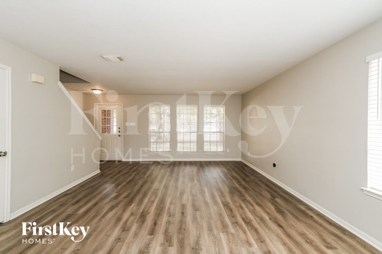 22543 Williamschase Dr - Photo 4 of 17