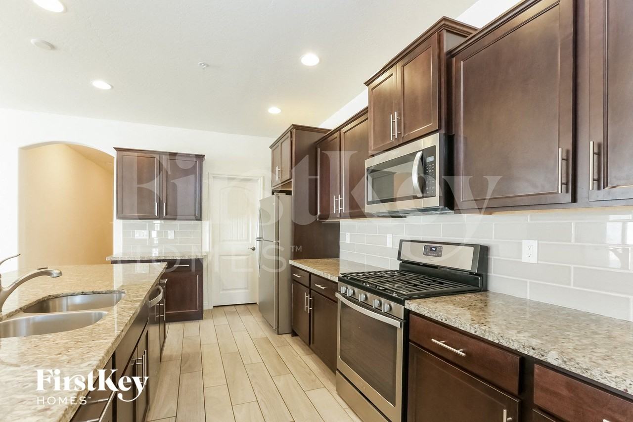 2247 N Riley Rd - Photo 6 of 15