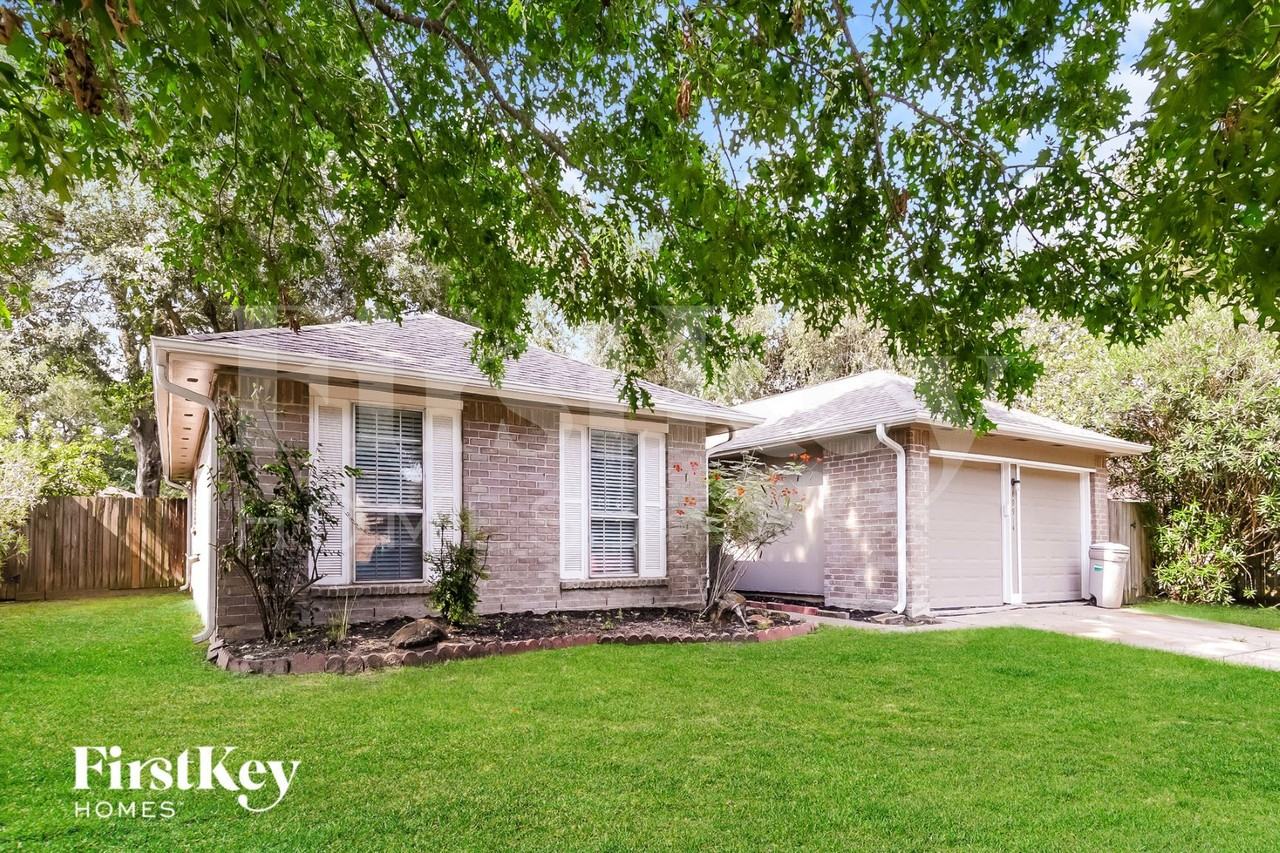 19914 Windy Nook Dr - Photo 2 of 15
