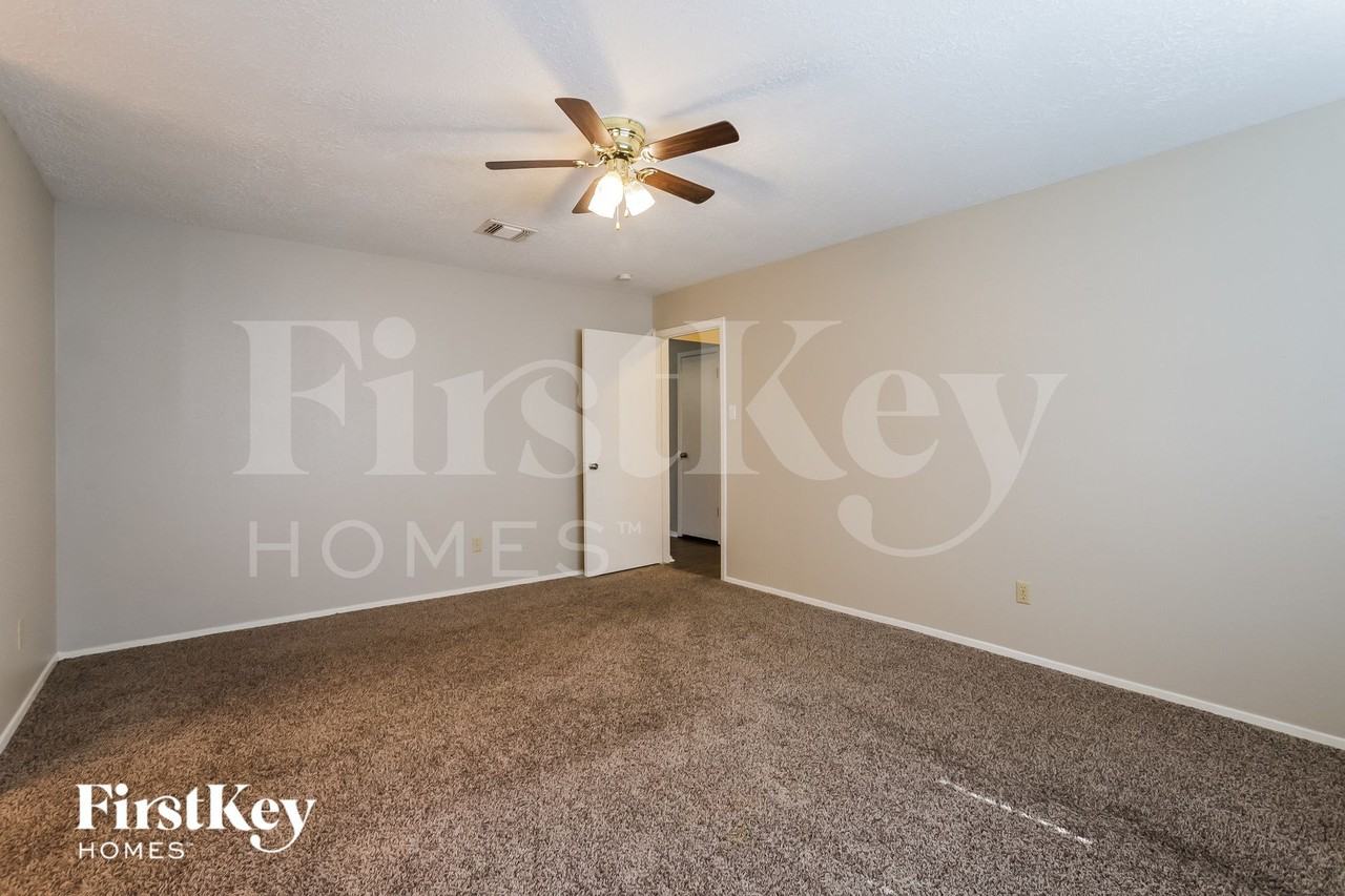 19914 Windy Nook Dr - Photo 7 of 15
