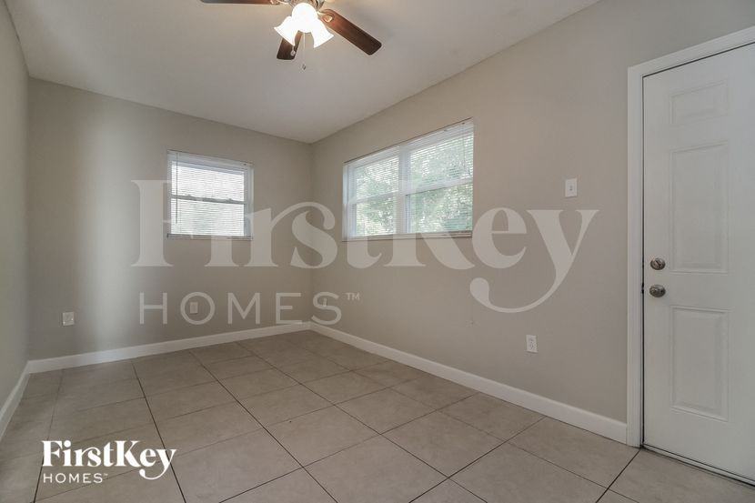 1833 Pineview Cir - Photo 7 of 15