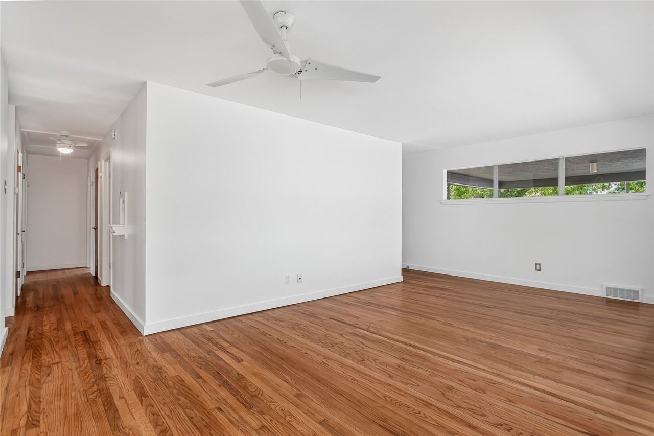 2223 Forest Oaks Dr - Photo 5 of 29