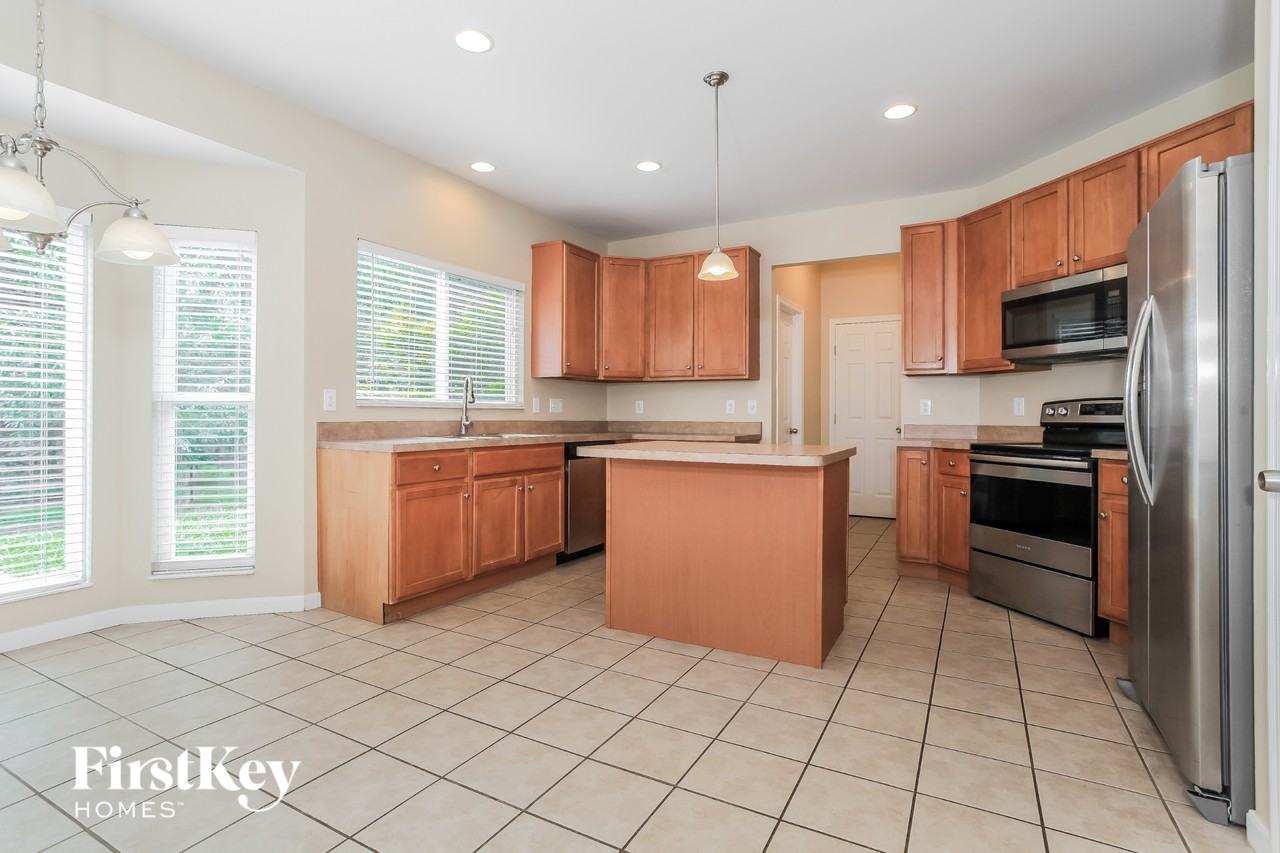 1231 Woodchase Trl - Photo 6 of 15