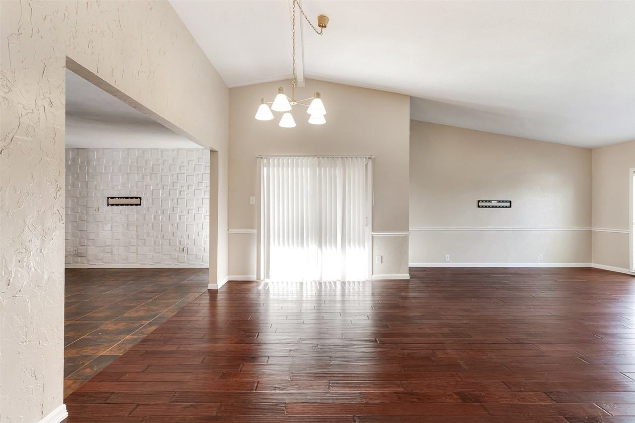 925 Lombardy Dr - Photo 6 of 26