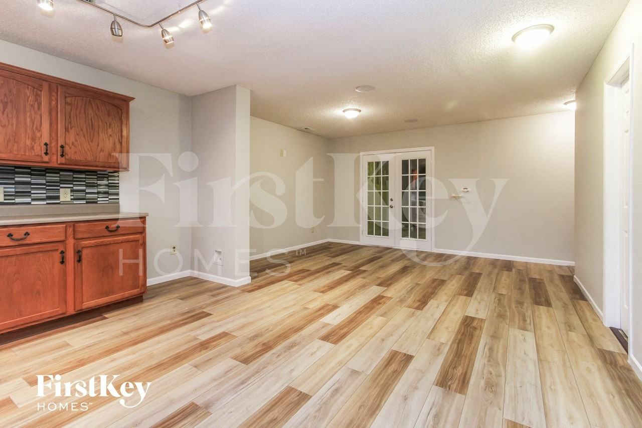 1078 Millstone Ct - Photo 6 of 16