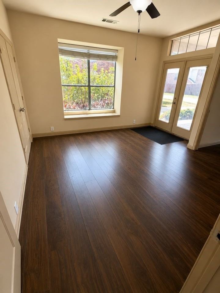 11098 Ascot Dr - Photo 3 of 17