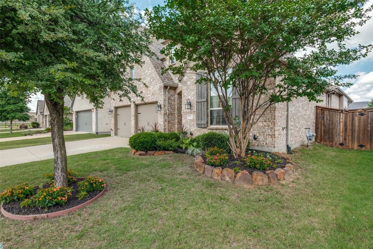 909 Hubbard Creek Trl - Photo 4 of 30