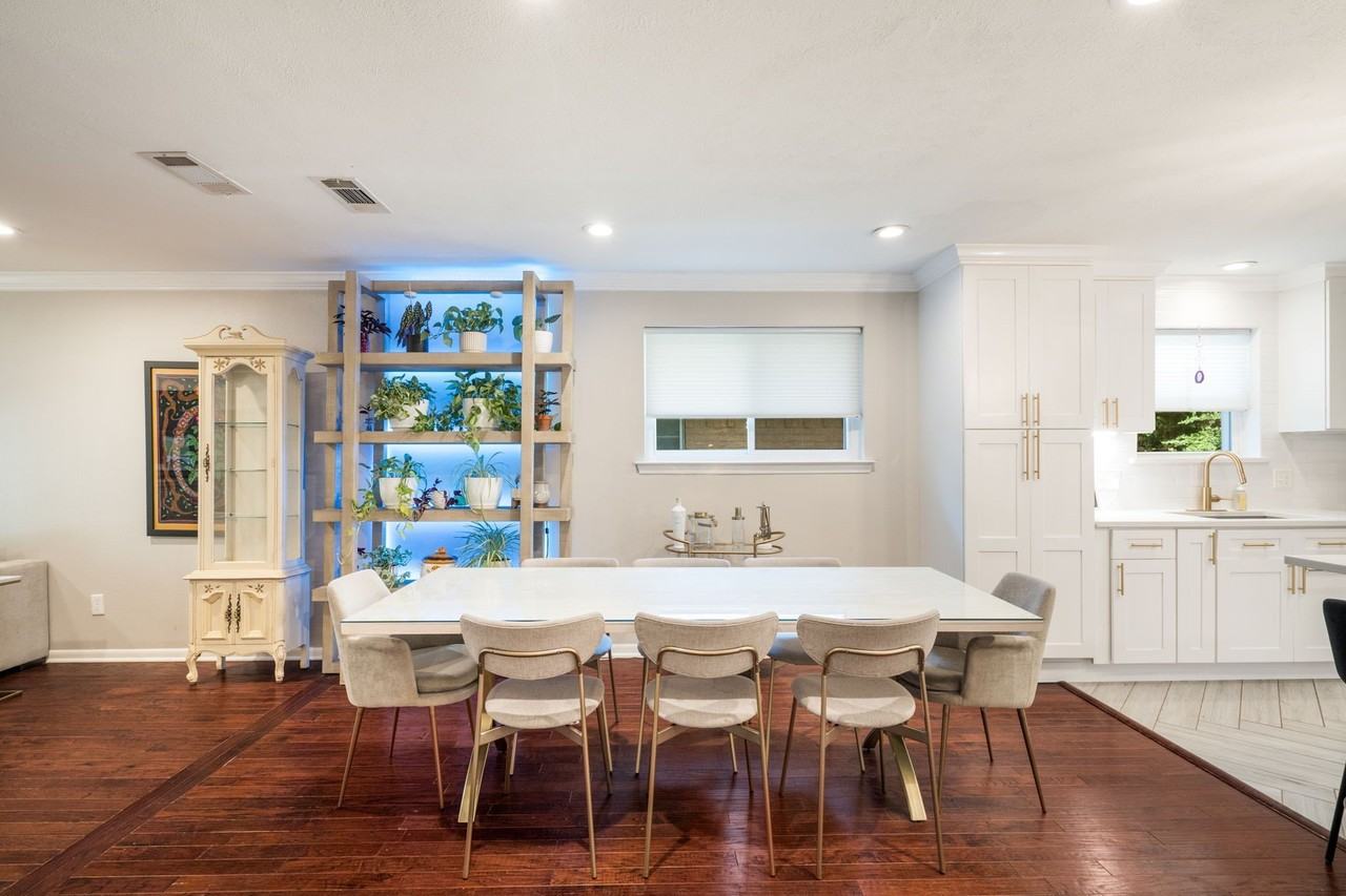 2711 Alco Ave - Photo 3 of 23