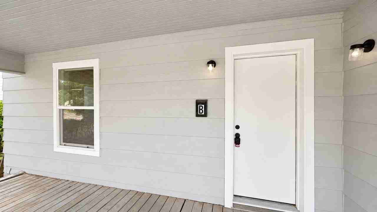 710 Chestnut St #B - Photo 2 of 33