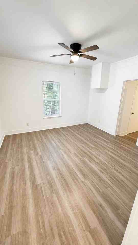 710 Chestnut St #B - Photo 3 of 33