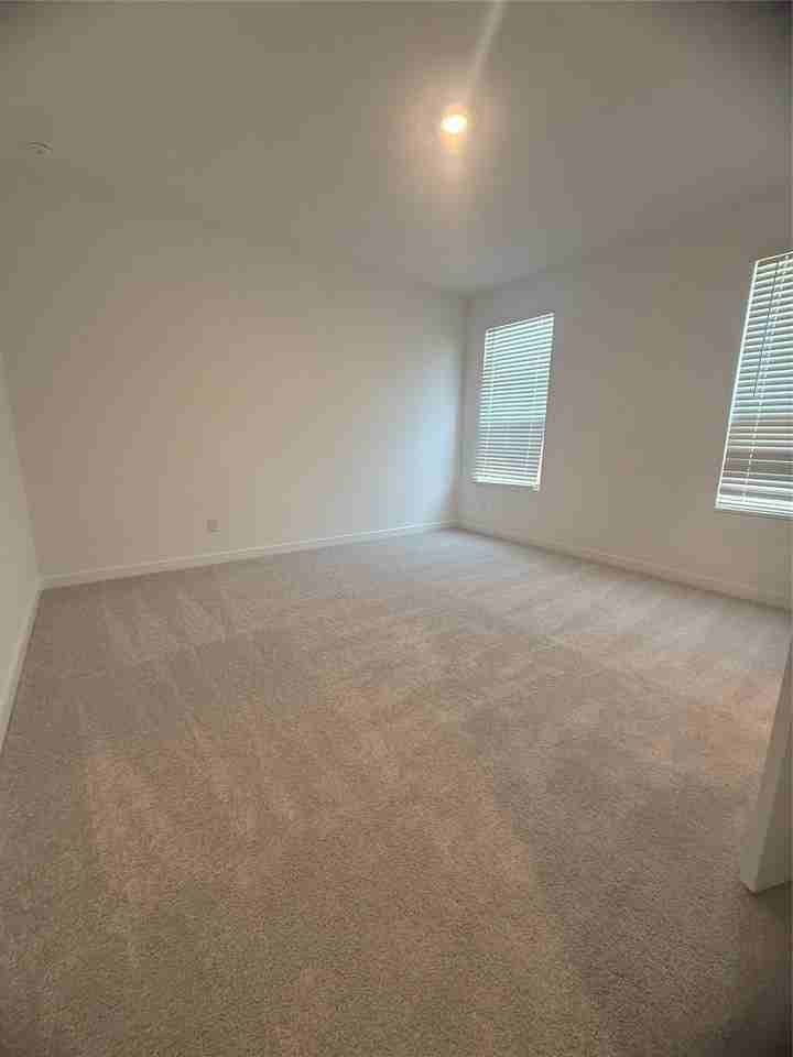 14814 Bigelow Street - Photo 6 of 16