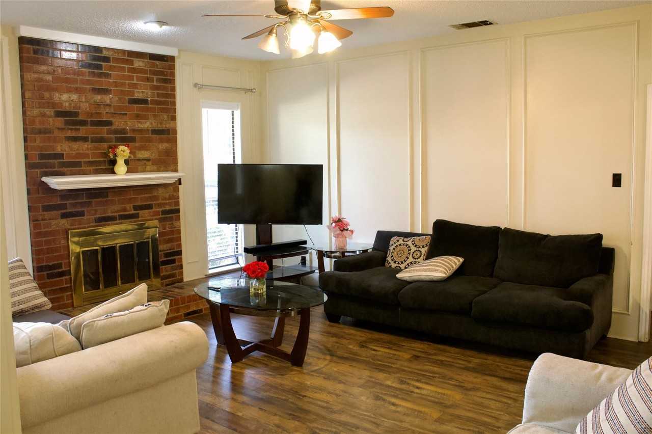 941 Tupelo Dr - Photo 3 of 6
