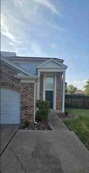 1503 Maybrook Ct - Photo 2 of 21