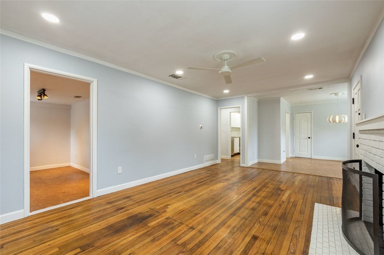 2732 Mateur St - Photo 6 of 35