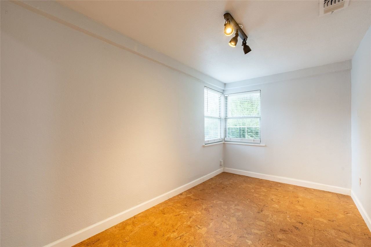 2732 Mateur St - Photo 7 of 35