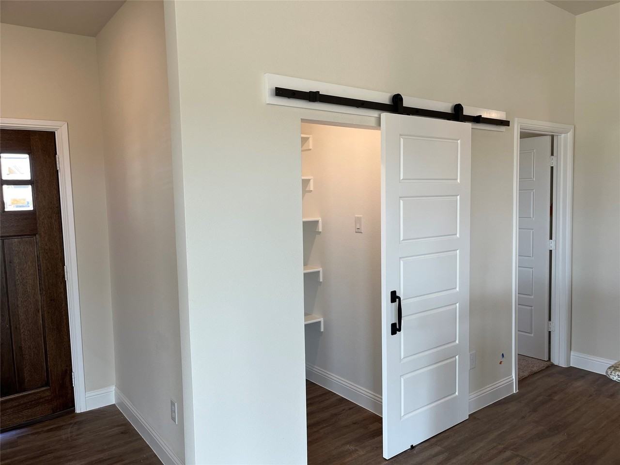 4205 Baccarat Ln - Photo 3 of 19